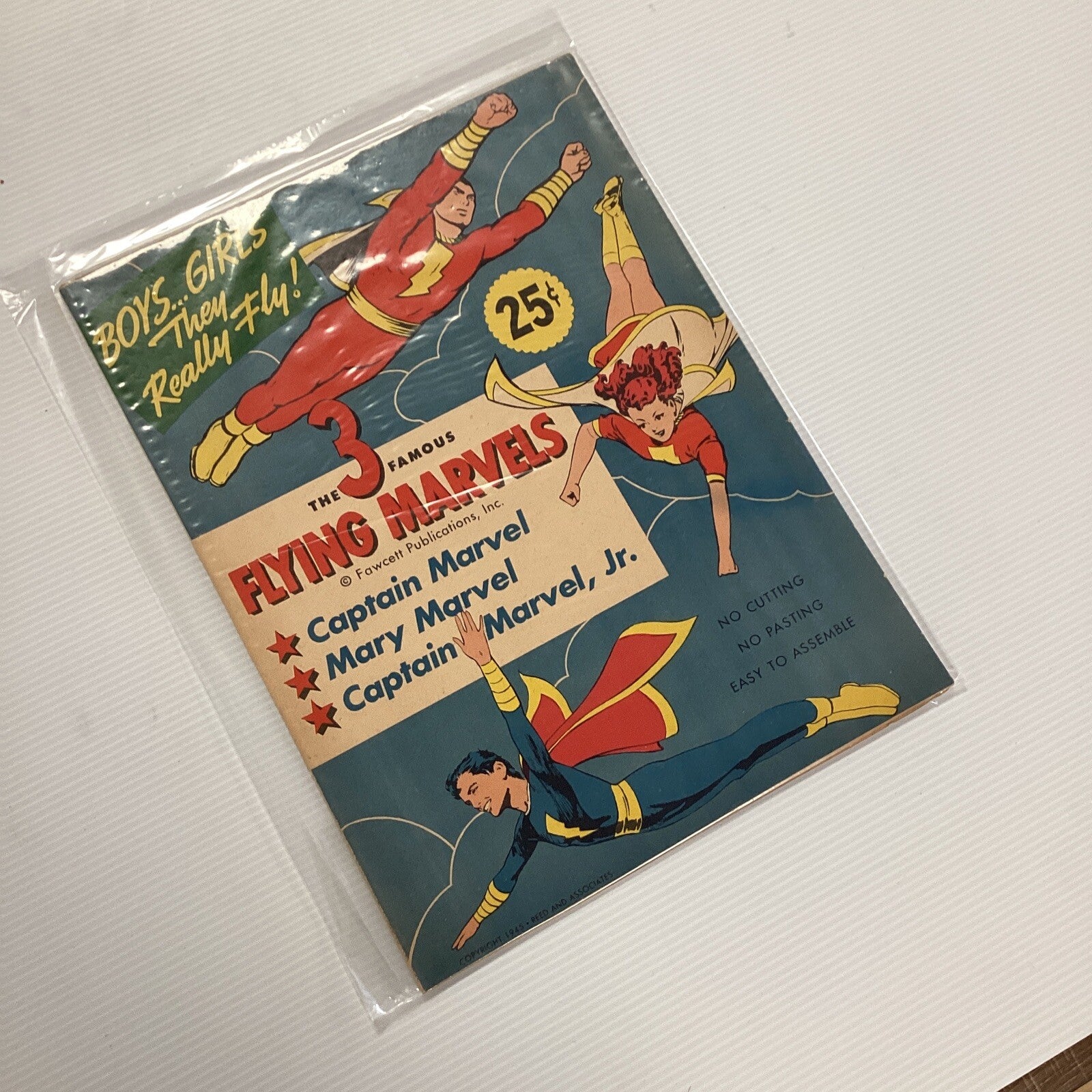 The 3 Flying Marvels Wartime Paper Toy Fawcett Publications (4)3