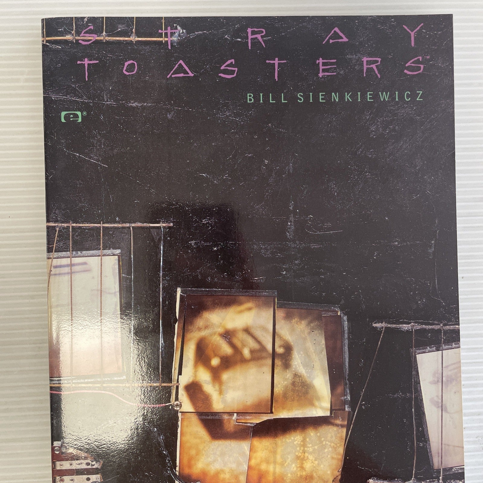 Stray Toasters Bill Sienkiewicz First Edition Graphic Novel1