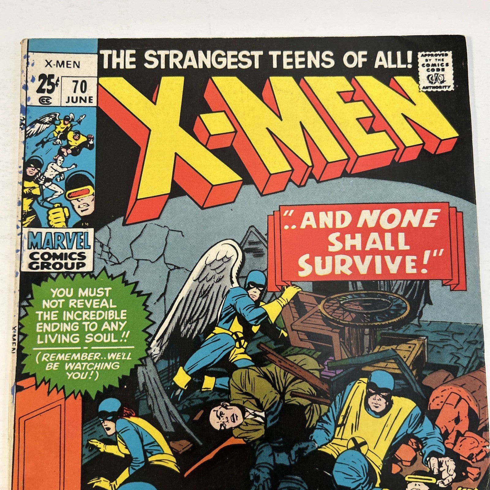 The X-Men #70 1971 FN- Reprints X-Men #17-18 Distributors Spray1