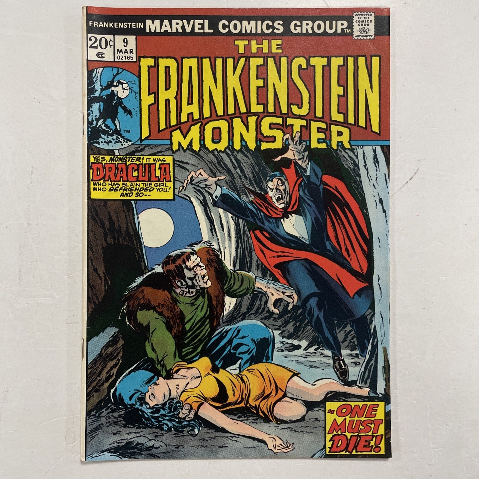 Frankenstein Monster #9 1973 FN/VF vs. Dracula0