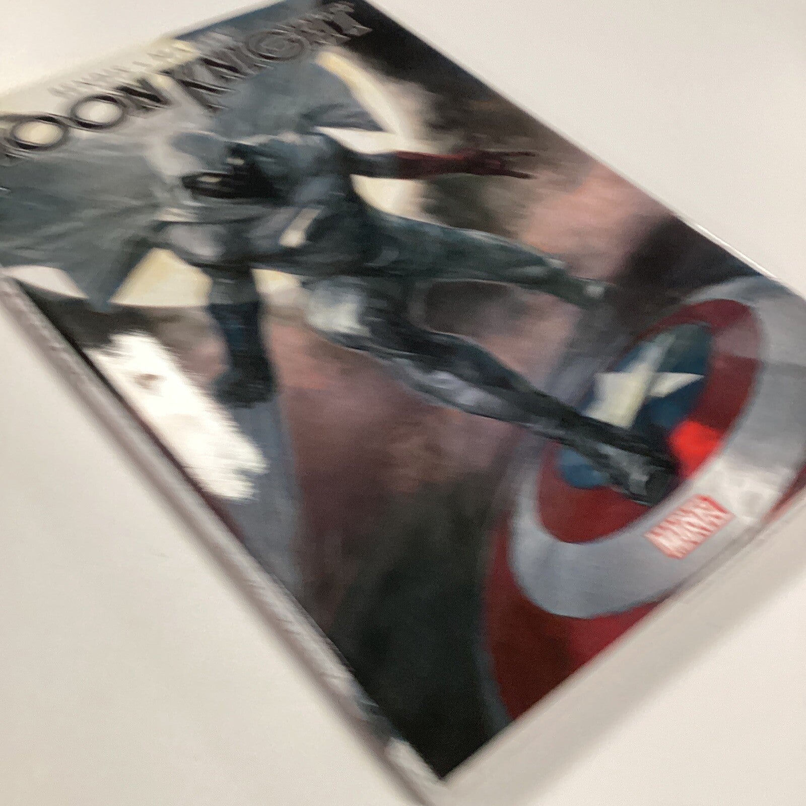 Moon Knight Vol.1 By Alex Maleev & Brain Michael Bendis3