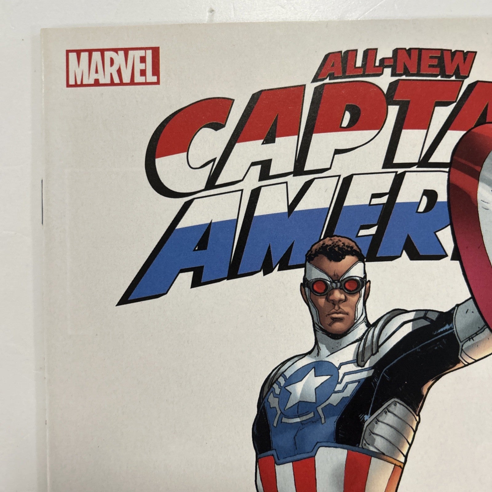 All New Captain America #1 2014  1:25Sara Pichelli Sam Wilson variant3