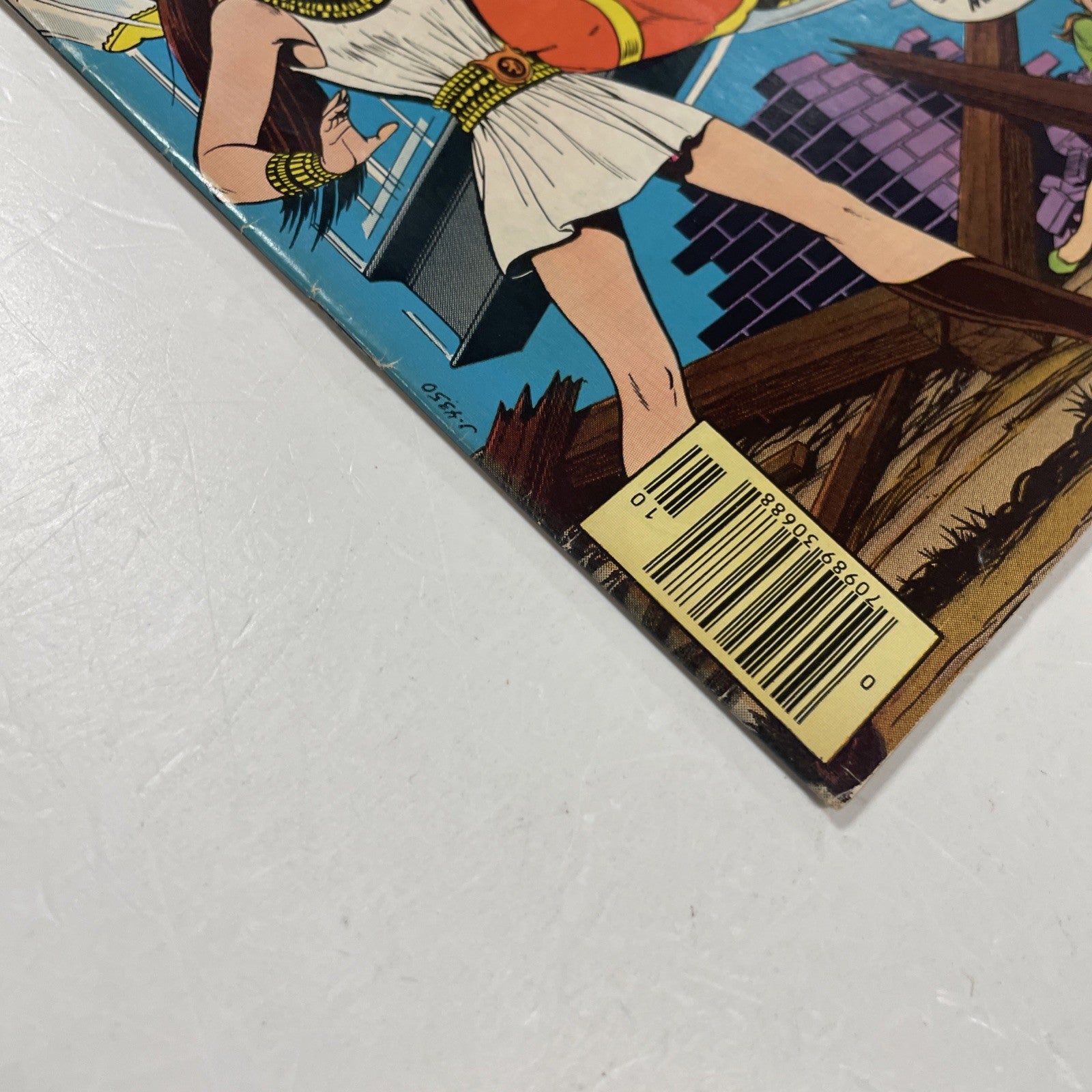 Shazam #25 1976 FN- 1st Appearance of Isis3
