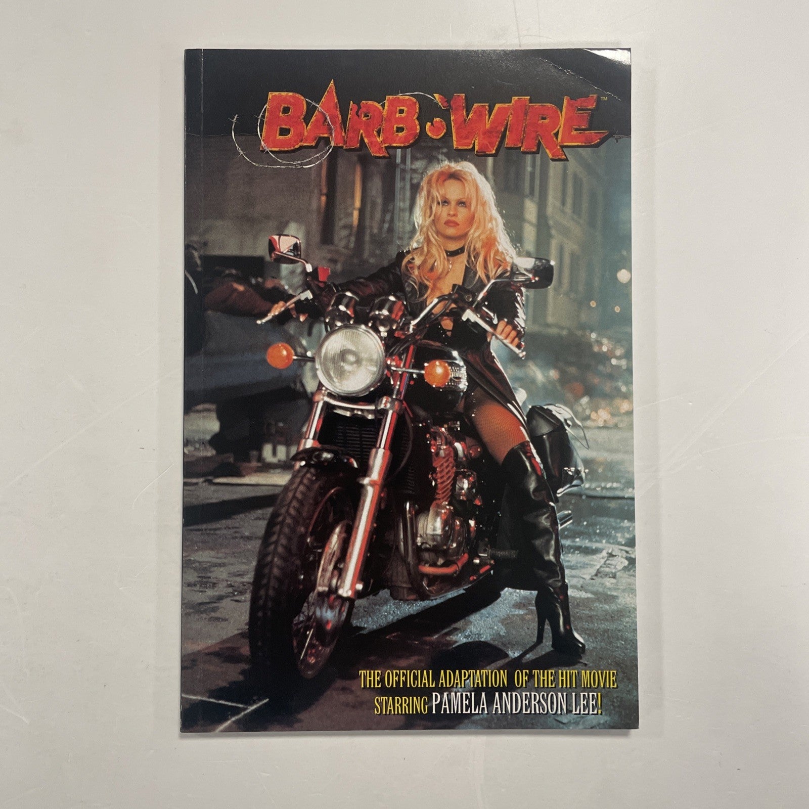 Barb Wire Official Adaptation of the Movie 1996 Dark Horse Comics0