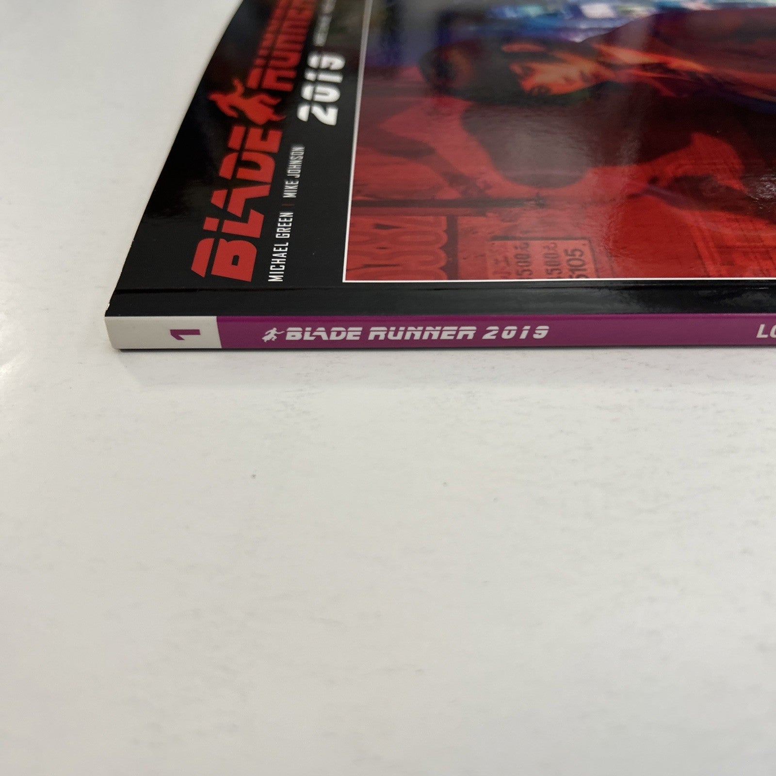 Blade Runner 2019 Los Angeles TPB Vol. 1 Inc Forbidden Planet Signed Card3