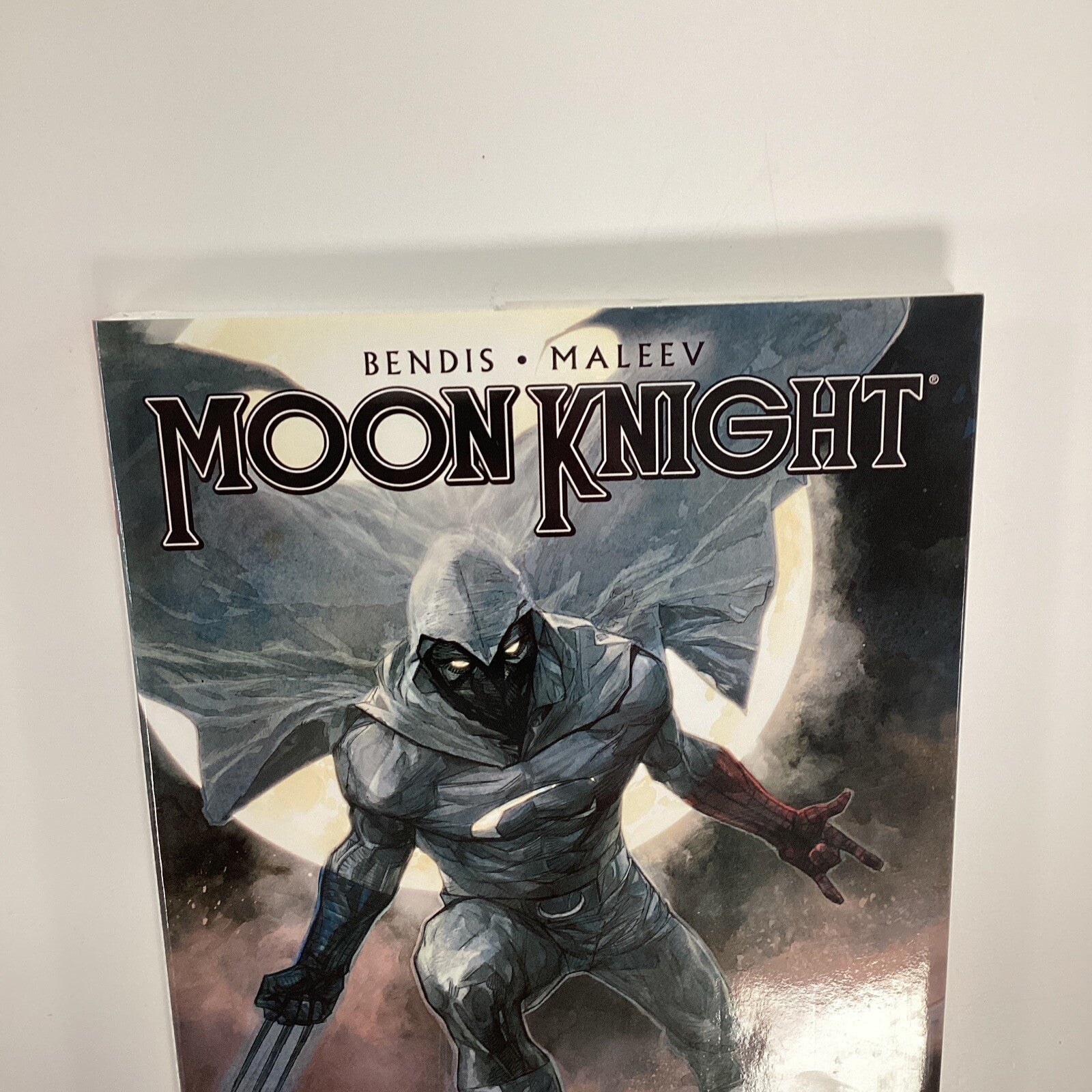 Moon Knight Vol.1 By Alex Maleev & Brain Michael Bendis2