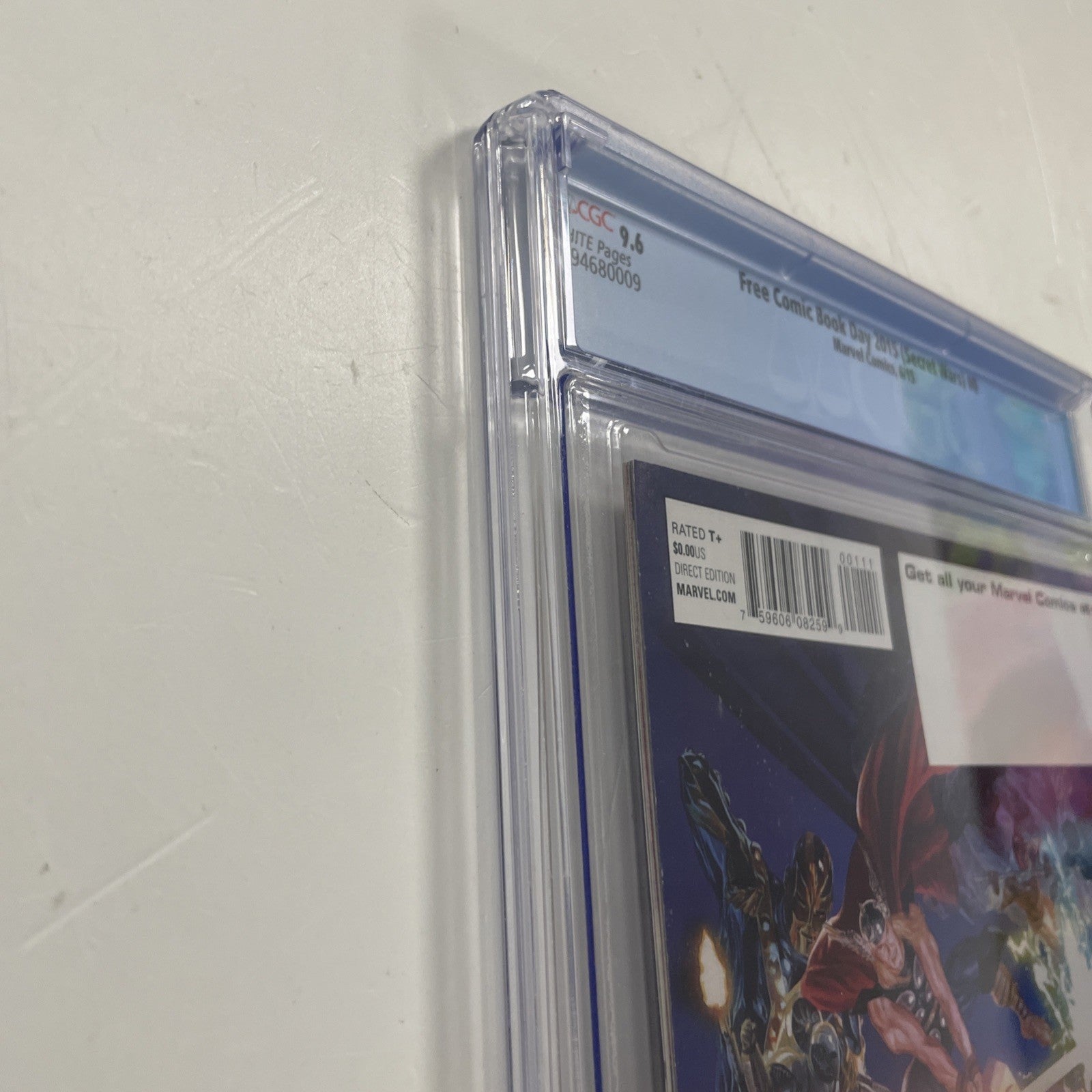 Free Comic Book Day Secret Wars #0 2015 CGC 9.6 **Scuff on top right of CGC Case10