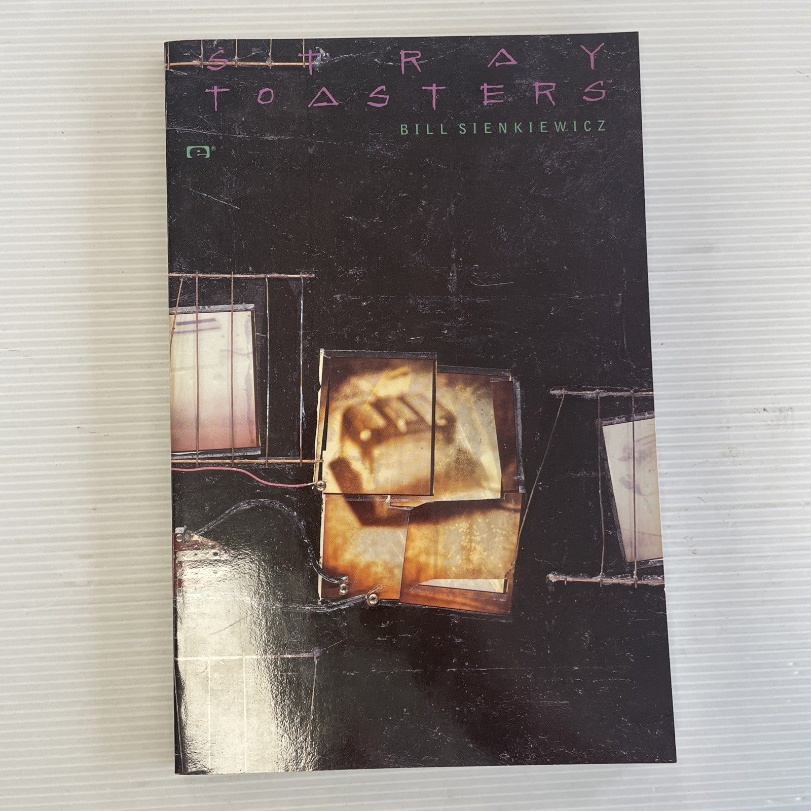 Stray Toasters Bill Sienkiewicz First Edition Graphic Novel0