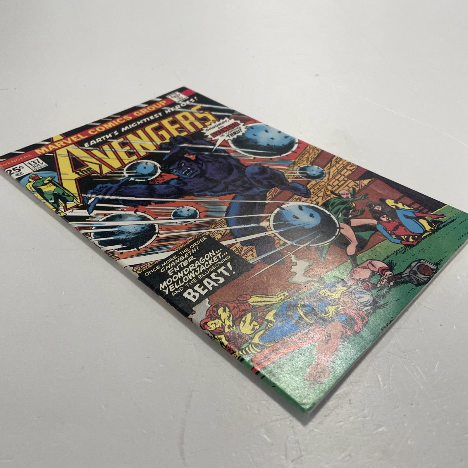 The Avengers #137 1975 VF-3