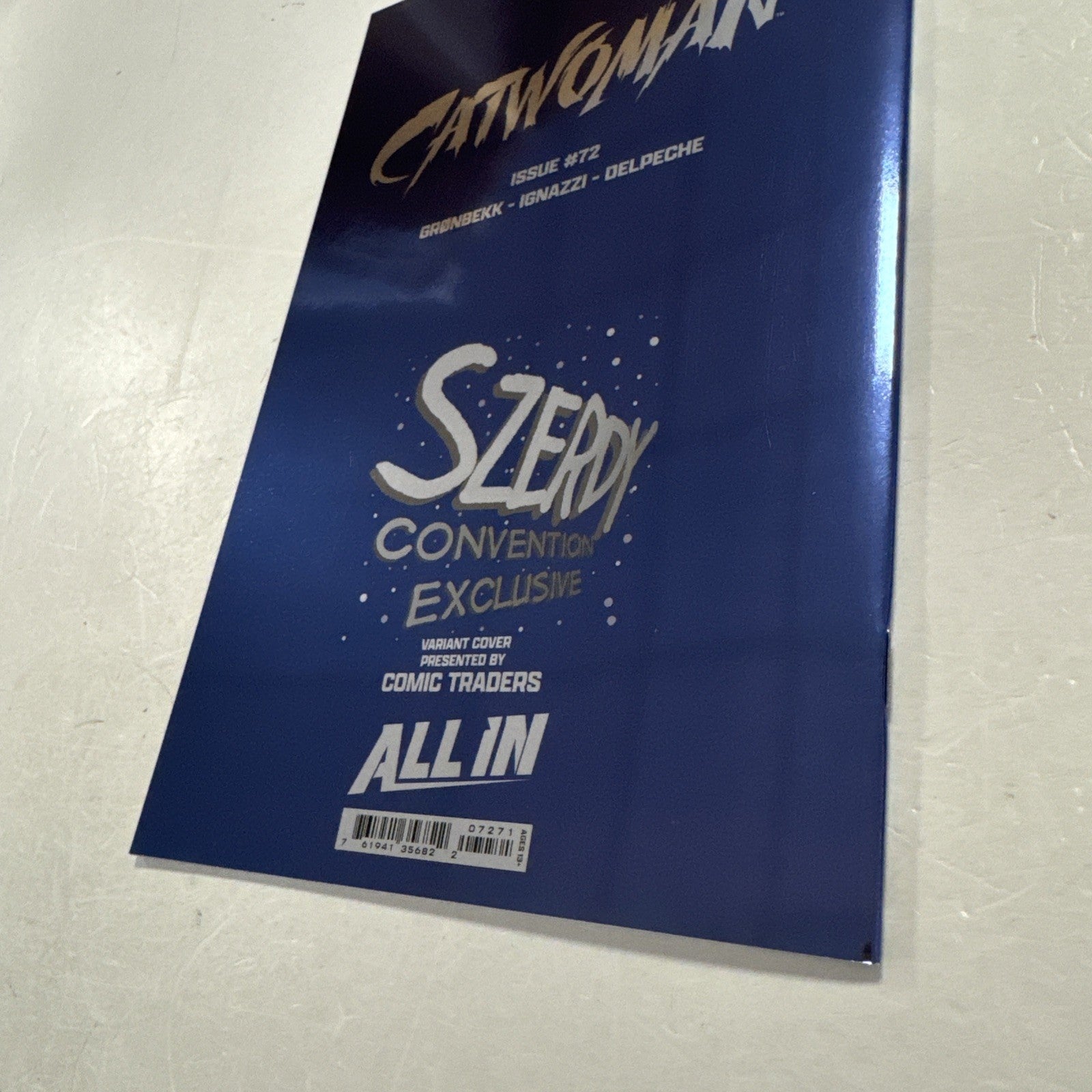 Catwoman #74 2025 NM Nathan Szerdy Virgin Foil Convention Exclusive Variant5