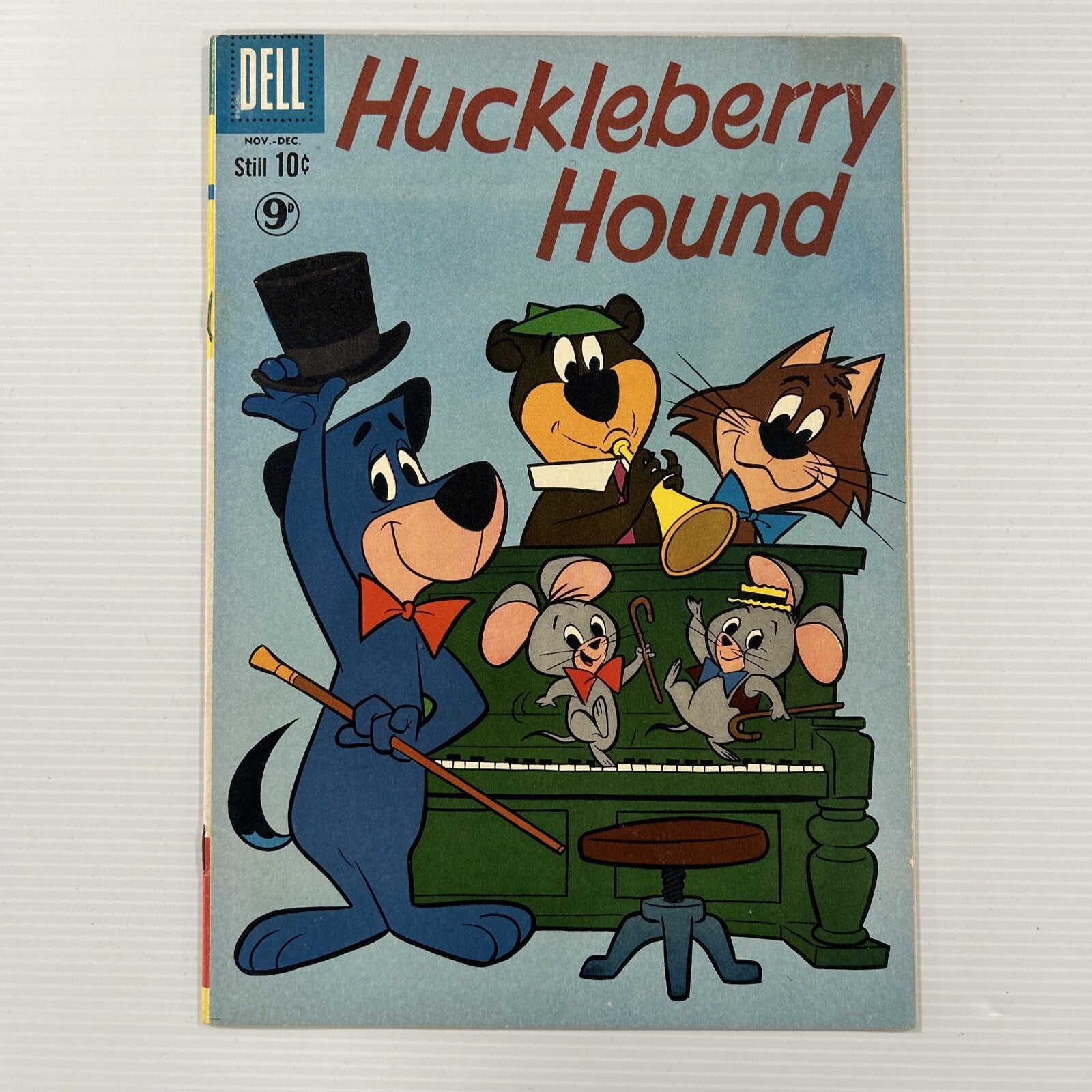 Huckleberry Hound #8 1960 VF- Dell Comics (2)0