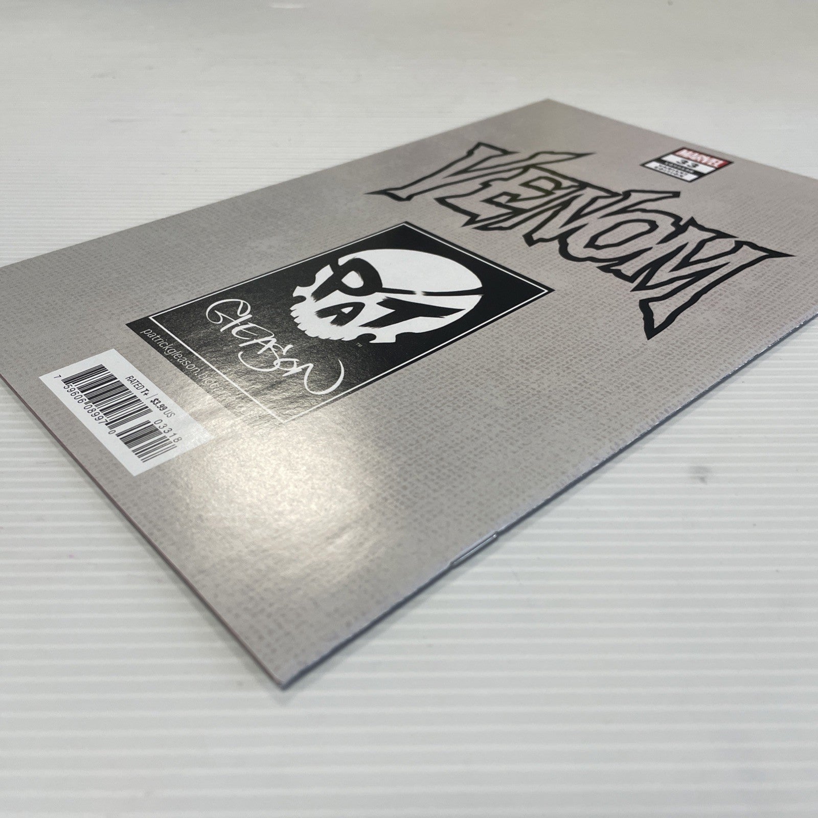 Venom #33 2021 NM Patrick Gleason Exclusive Trade Dress Variant w/ CoA 1 of 25007