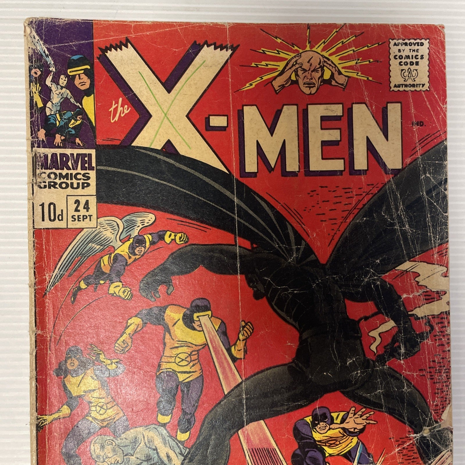 X-Men #24 1966 GD+ 1st Appearance of Locust Pence Copy **Pen in the 'X' of X-Men1