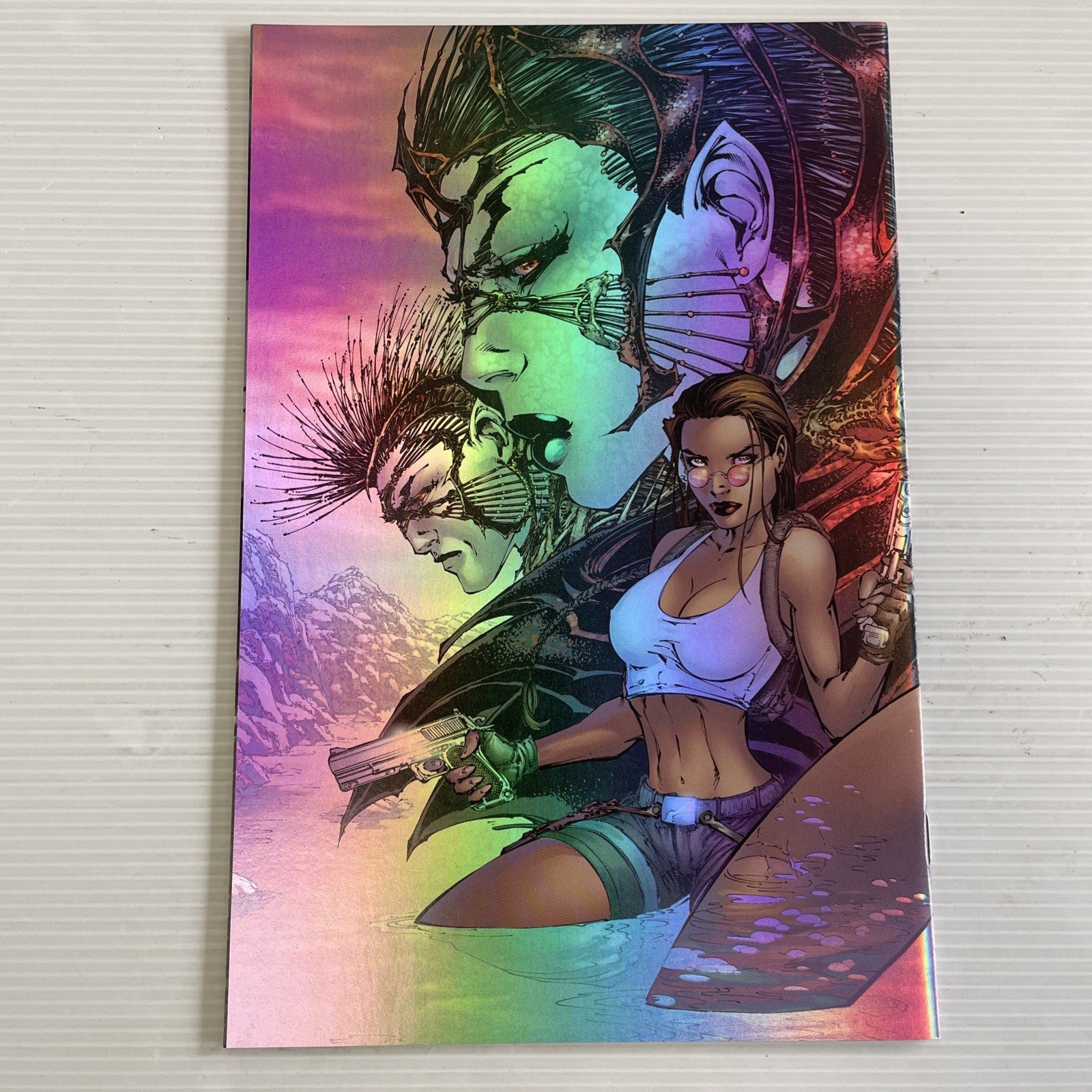Fathom #12 2000 VF/NM Holochrome Foil Wraparound Variant Michael Turner's4