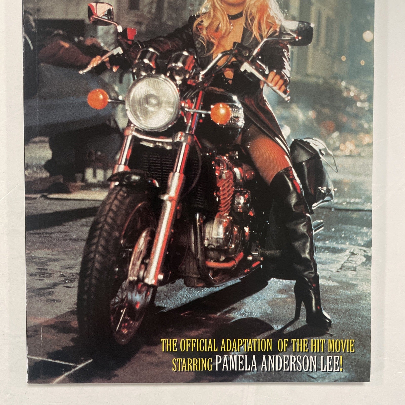 Barb Wire Official Adaptation of the Movie 1996 Dark Horse Comics2