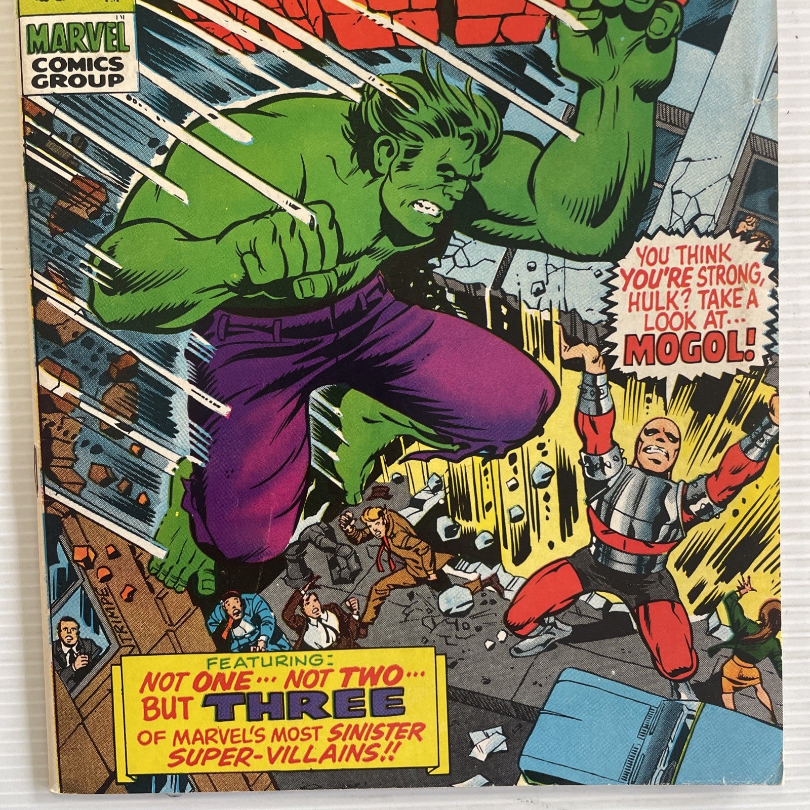 Incredible Hulk #127 1970 VG/FN **slight tear in open edge of all pages2