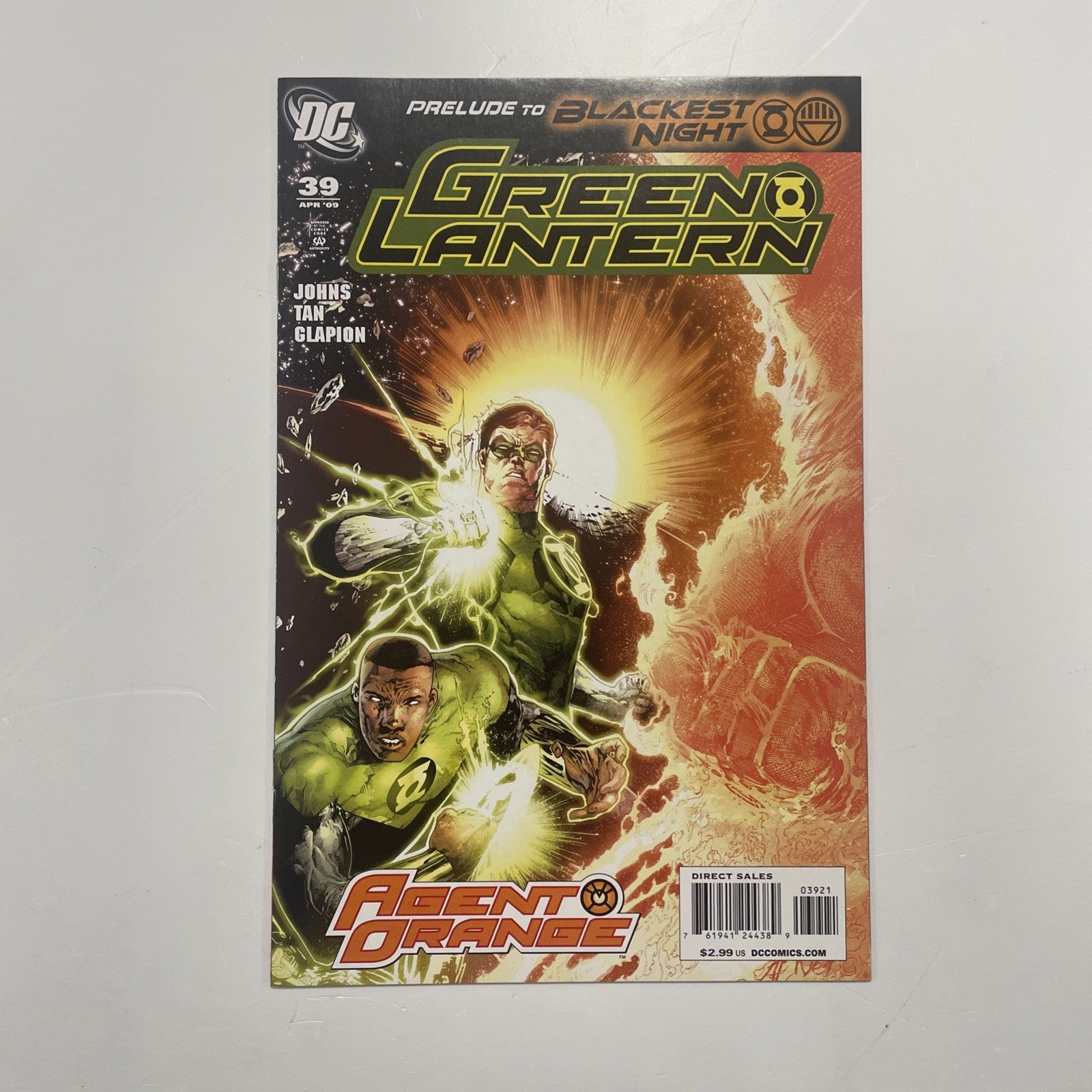 Green Lantern #39 2009 NM 1st Full App Larfleeze Philip Tan Variant Cover0