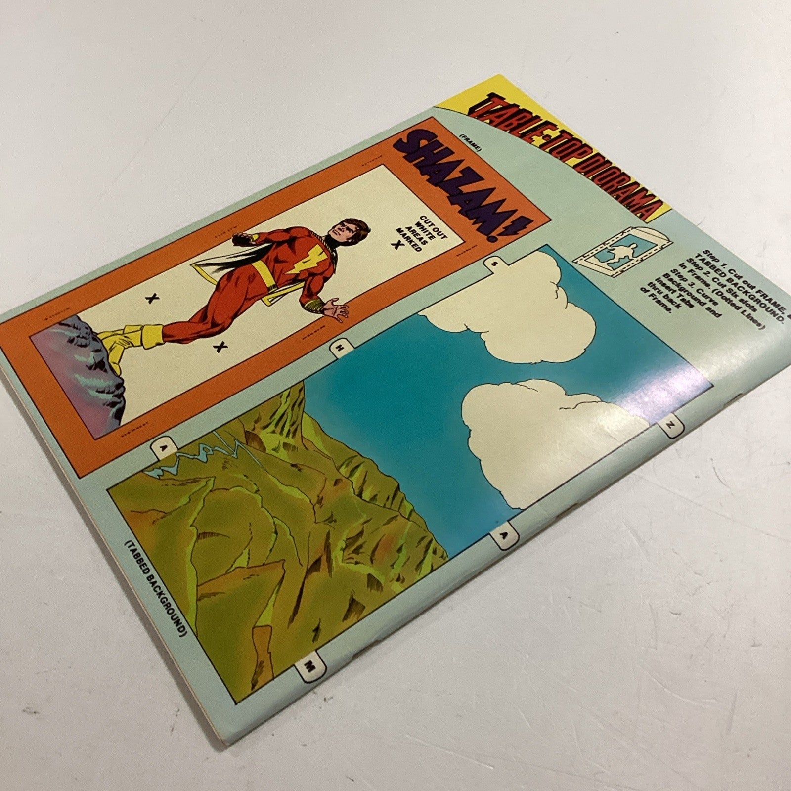 DC Limited Collectors Edition Shazam! 1975 VF/NM (2)7